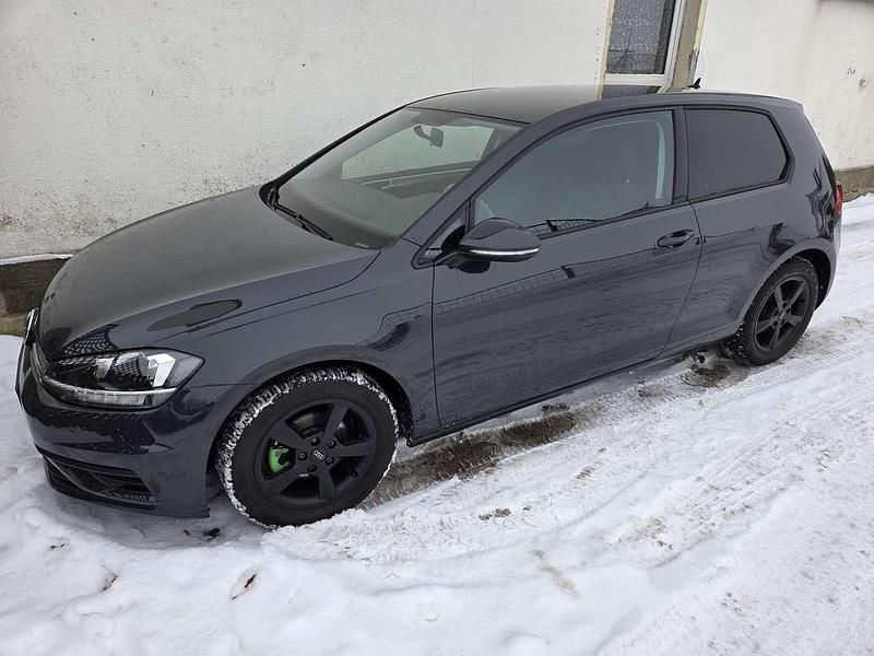 Gebraucht VW Golf VII Trendline 86 PS (63 kW) 2018 Kleinwagen