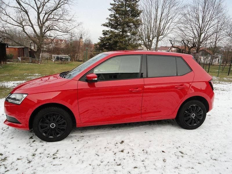 Gebraucht Skoda Fabia Active 60 PS (44 kW) 2019 Rot Kleinwagen