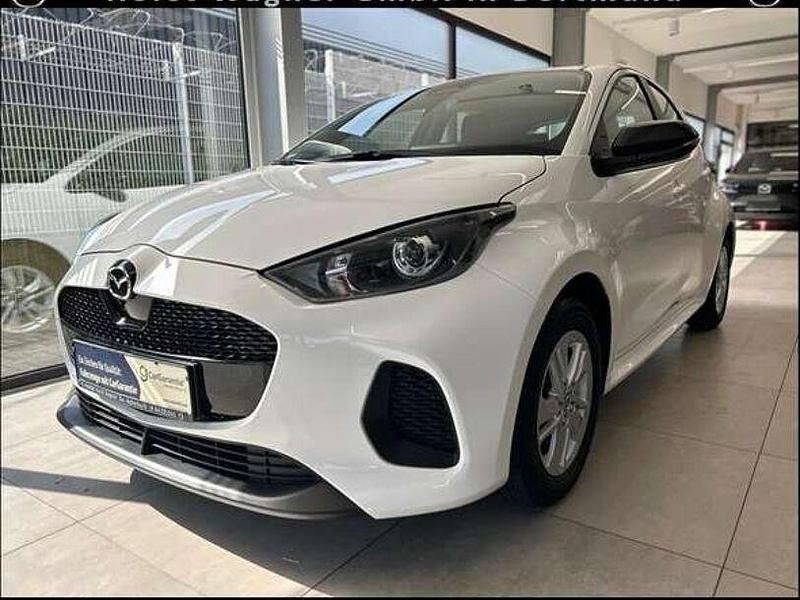 Lunar white Gebraucht 2024 Mazda 2 Center-Line Kleinwagen | 21.990 € (Fairer Preis) - Bild 1/4