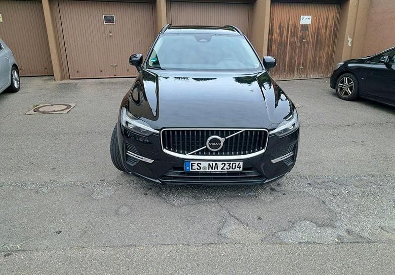 Schwarz Gebraucht 2022 Volvo XC60 SUV | 25.400 € (Guter Preis) - Bild 1/4