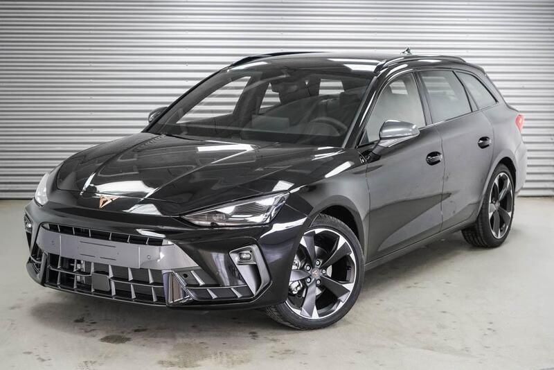 Midnight black metallic (0e) Neu 2025 Cupra Leon Kombi | 34.170 € (Fairer Preis) - Bild 1/4