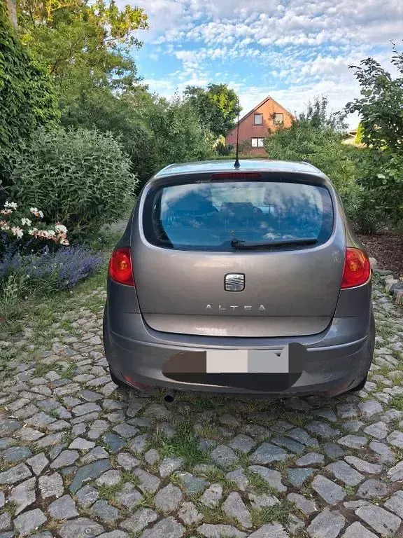Gebraucht Seat Altea Reference 102 PS (75 kW) 2005 Grau Van / Kleinbus