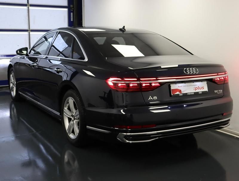 Gebraucht Audi A8 Ambiente 286 PS (210 kW) 2023 Blau Limousine