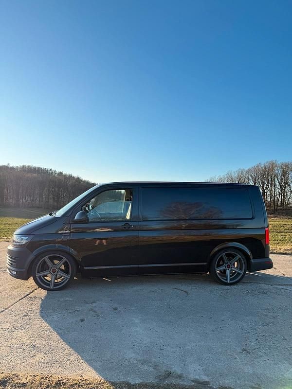 Gebraucht VW Transporter 140 PS (102 kW) 2016 Schwarz Van