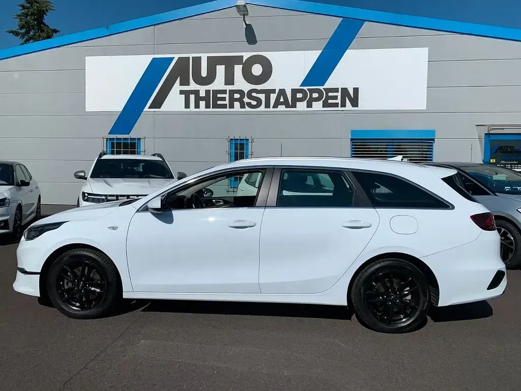 Gebraucht Kia Ceed Sportswagon 120 PS (88 kW) 2022 Weiß Kombi