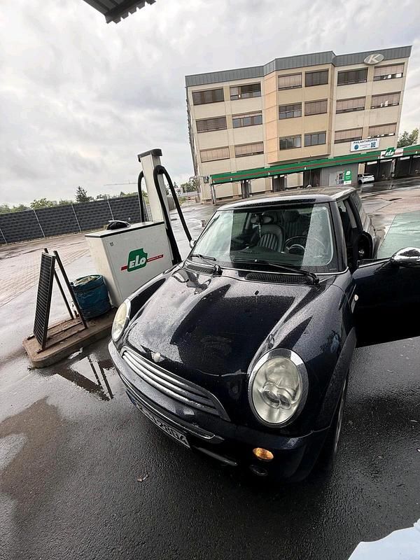 Schwarz Gebraucht 2005 Mini ONE Kleinwagen | 2.500 € (Fairer Preis) - Bild 1/4