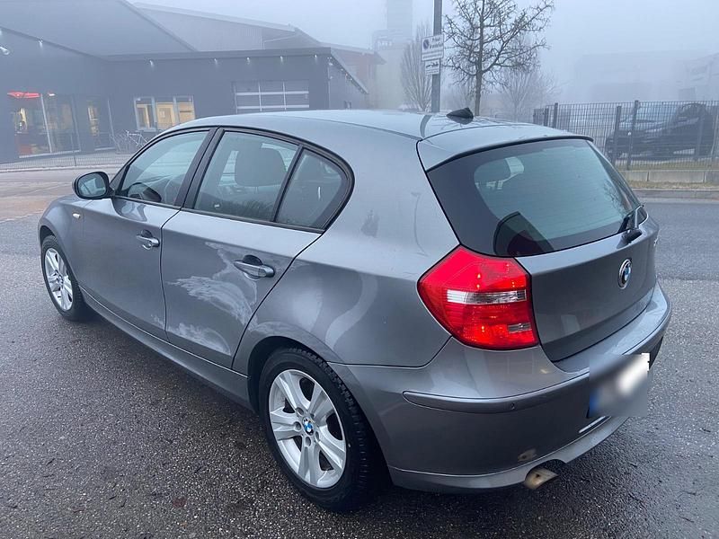 Gebraucht BMW 116 116 PS (85 kW) 2009 Grau Kleinwagen