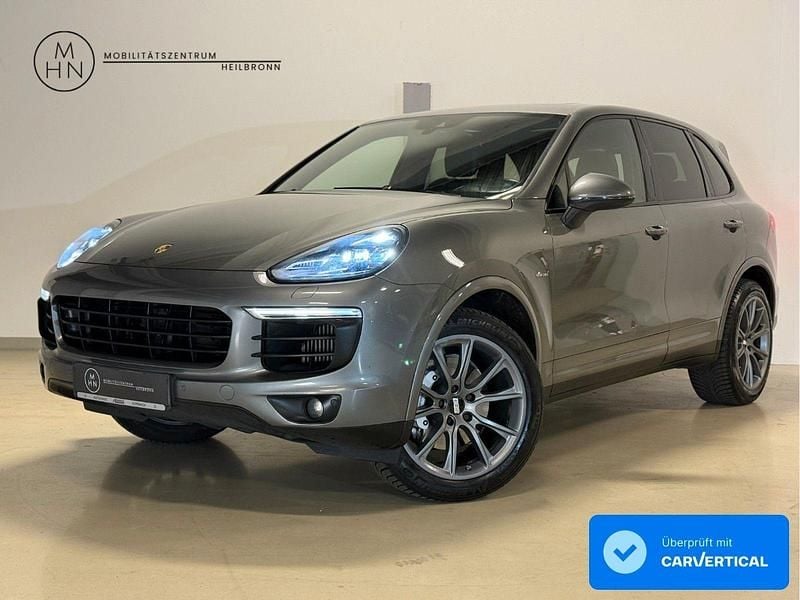 Grau Gebraucht 2016 Porsche Cayenne S SUV | 29.480 € (Fairer Preis) - Bild 1/4