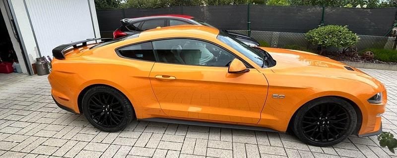 Orange Gebraucht 2019 Ford Mustang Coupé | 35.000 € (Guter Preis) - Bild 1/4