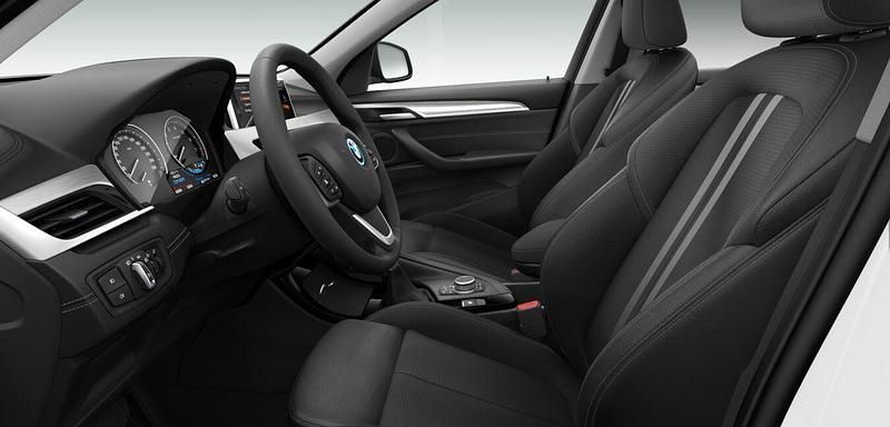 Gebraucht BMW X1 Performance 220 PS (161 kW) 2021 Weiß SUV