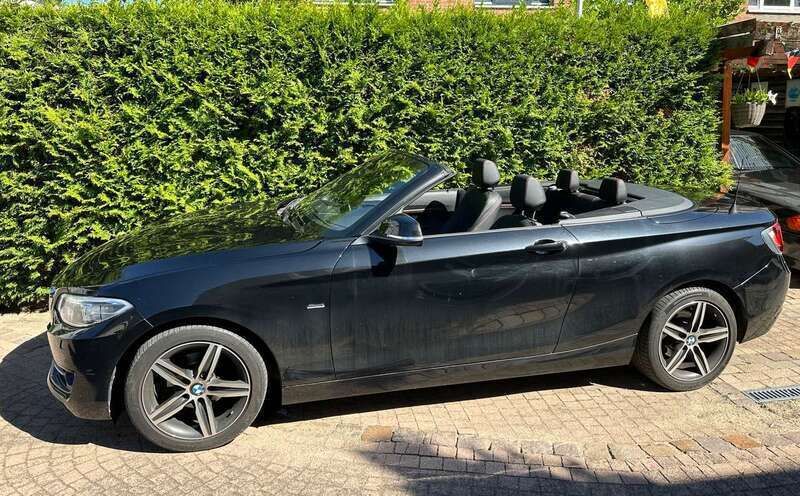 Schwarz Gebraucht 2016 BMW 218 Sport Line Cabrio | 16.190 € (Guter Preis) - Bild 1/4