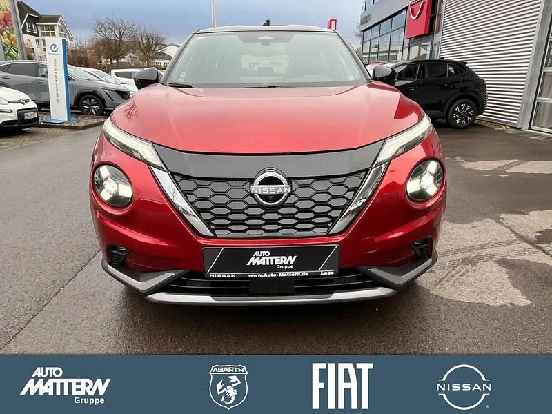 Neu Nissan Juke 105 PS (77 kW) 2025 Rot SUV