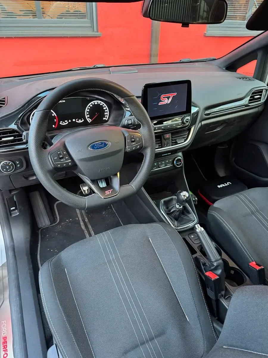 Gebraucht Ford Fiesta Performance Edition 200 PS (147 kW) 2019 Silber Kleinwagen