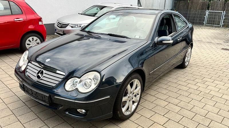Blau Gebraucht 2004 Mercedes C230 Coupé | 3.800 € (Fairer Preis) - Bild 1/4