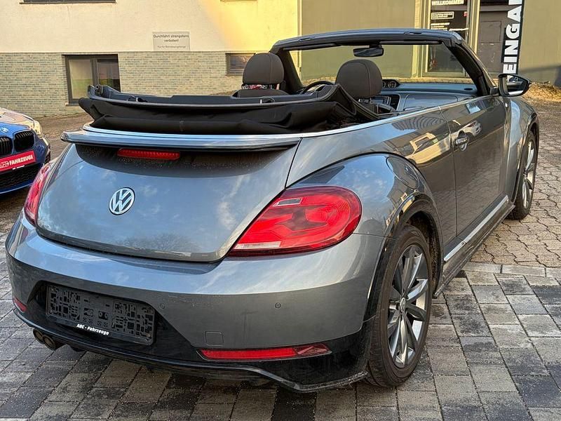 Gebraucht VW Beetle Cabriolet R-line 150 PS (110 kW) 2018 Grau Cabrio