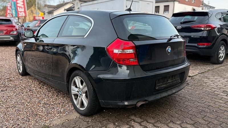 Gebraucht BMW 118 Coupé 143 PS (105 kW) 2011 Schwarz Coupé