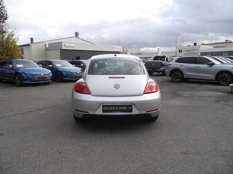 Gebraucht VW Beetle 105 PS (77 kW) 2012 Silber Kleinwagen