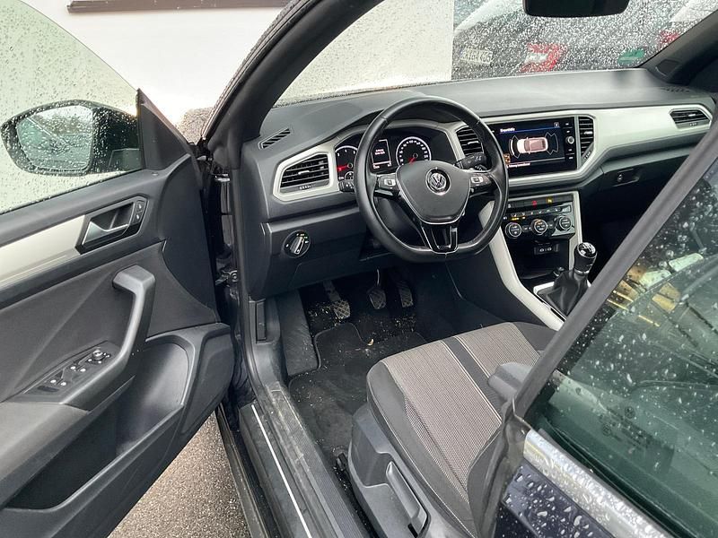 Gebraucht VW T-Roc Cabriolet Style 116 PS (85 kW) 2020 Deep black perleffekt Cabrio