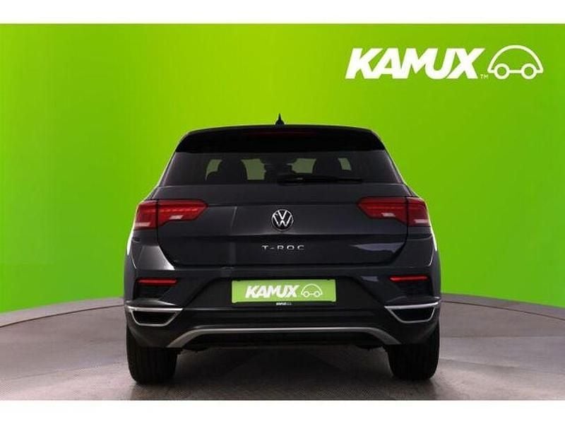 Gebraucht VW T-Roc Active 150 PS (110 kW) 2021 Silber / grau SUV