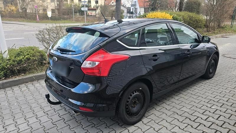 Gebraucht Ford Focus Titanium 150 PS (110 kW) 2012 Schwarz Limousine