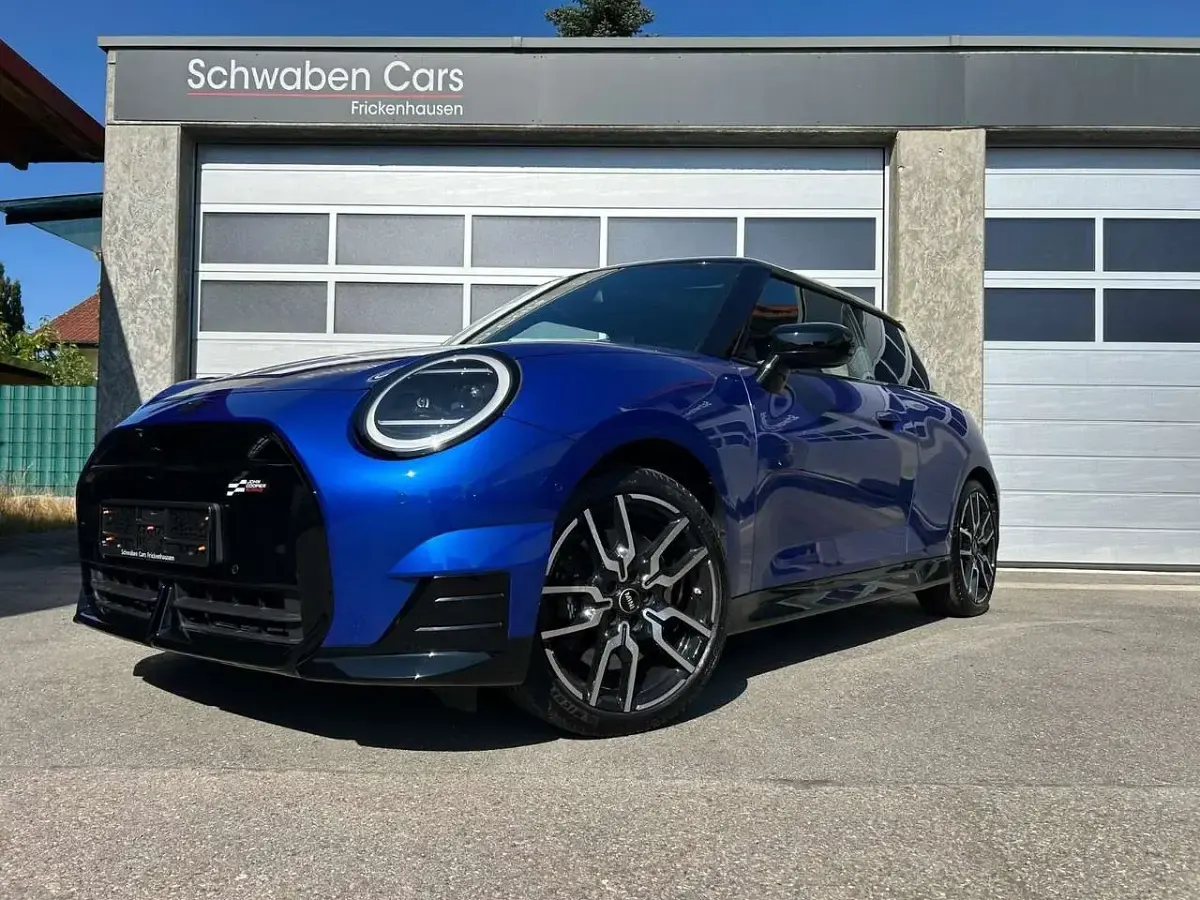 Gebraucht Mini Cooper SE 160 kW (218 PS) 2025 Blau Kleinwagen