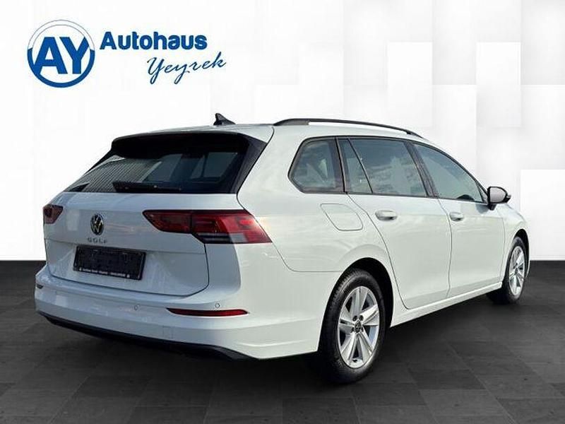 Gebraucht VW Golf VIII 140 PS (102 kW) 2022 Weiß Kombi
