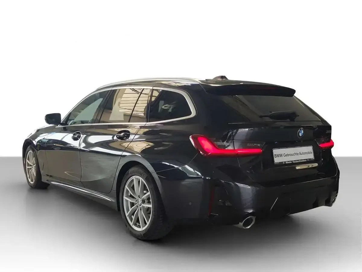Gebraucht BMW 330 M Sport 286 PS (210 kW) 2023 Schwarz Limousine