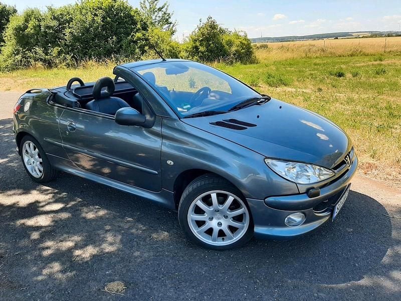 Andere außenfarben Gebraucht 2006 Peugeot 206 CC Cabrio | 1.400 € (Fairer Preis) - Bild 1/4