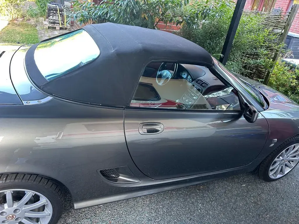 Gebraucht MG TF 160 PS (117 kW) 2005 Silber Cabrio