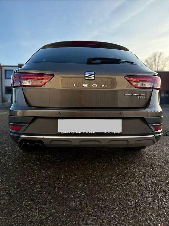 Gebraucht Seat Leon X-Perience 184 PS (135 kW) 2015 Braun Kombi