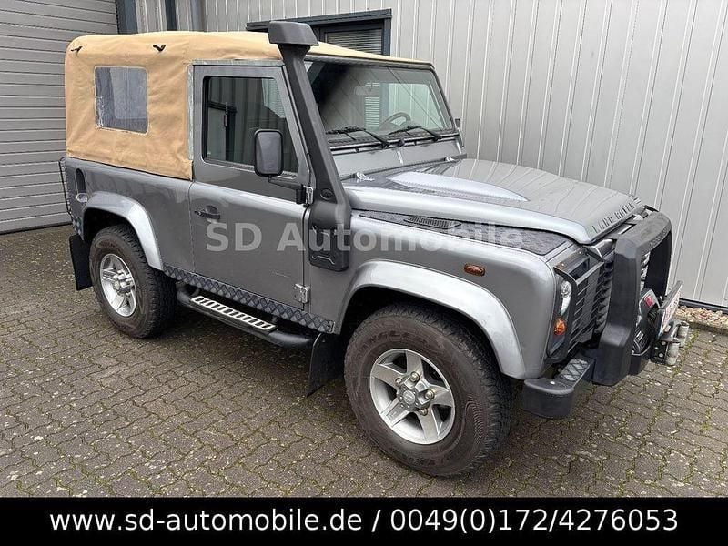 Grau Gebraucht 2012 Land Rover Defender SUV | 59.890 € - Bild 1/4