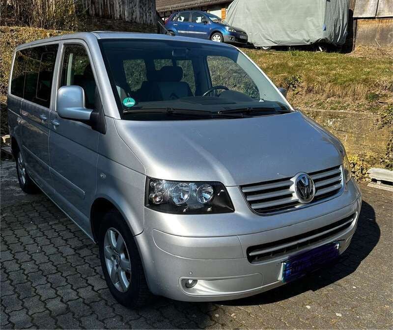Grau Gebraucht 2007 VW T5 California Van | 10.000 € - Bild 1/4