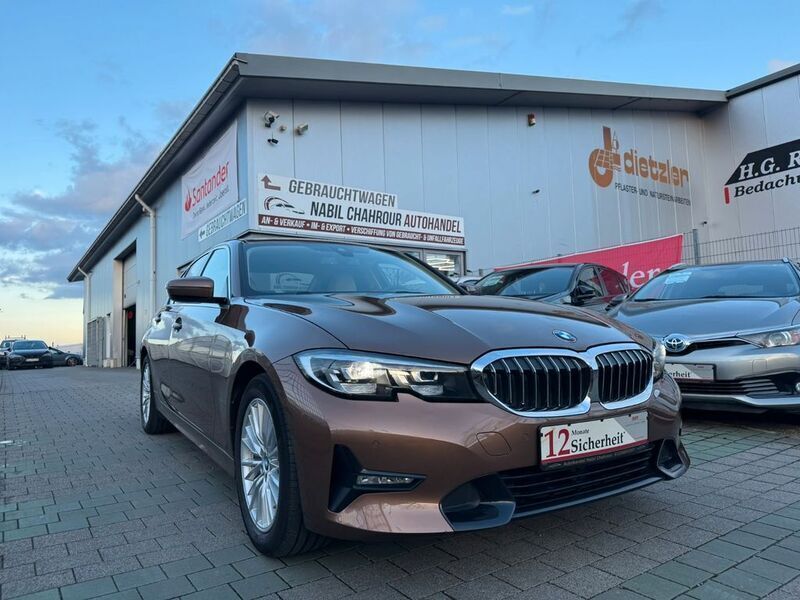 Vermontbronze metallic Gebraucht 2019 BMW 320 Sport Line Limousine | 29.999 € (Teuer) - Bild 1/4