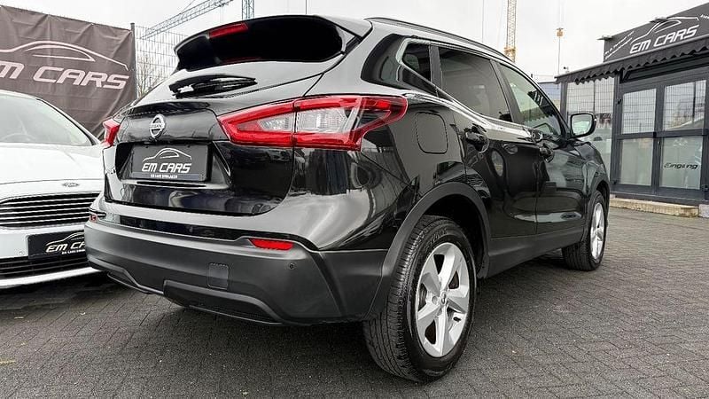 Gebraucht Nissan Qashqai Acenta 159 PS (116 kW) 2019 Schwarz SUV
