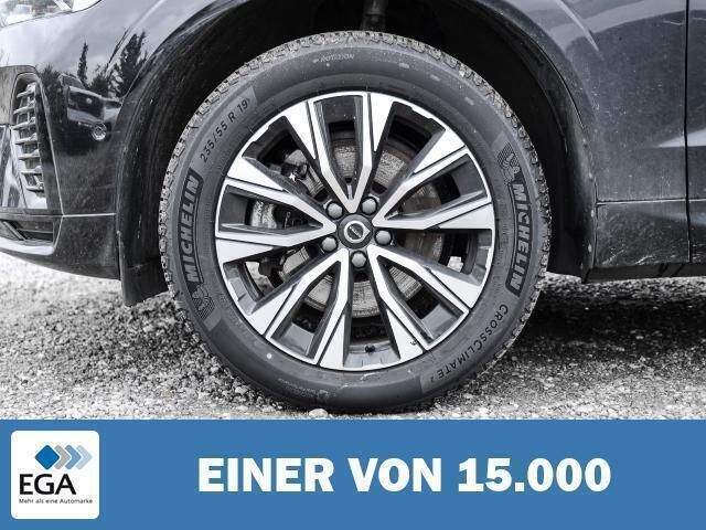 Gebraucht Volvo XC60 Plus 250 PS (183 kW) 2023 Schwarz metallic SUV