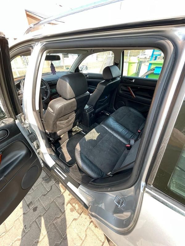 Gebraucht VW Passat 110 PS (80 kW) 2001 Grau Kombi