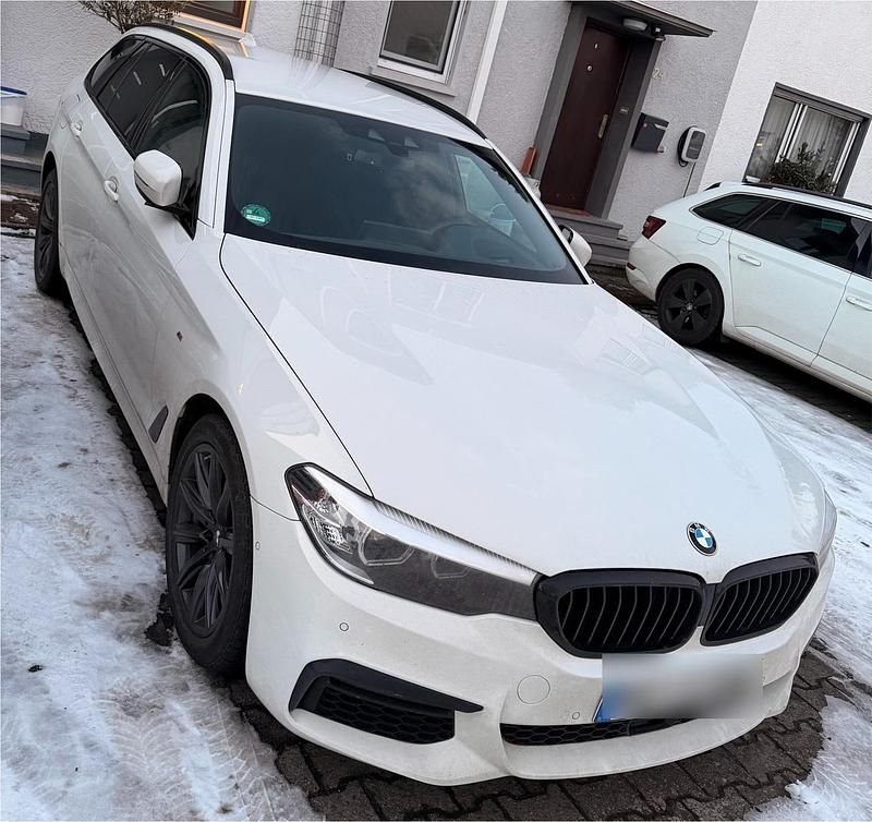 Weiß Gebraucht 2019 BMW 520 M Sport Kombi | 21.000 € (Superpreis) - Bild 1/4