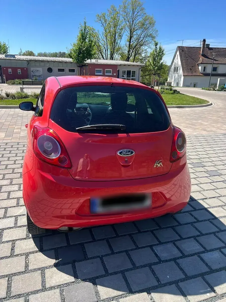Gebraucht Ford Ka Titanium 69 PS (50 kW) 2010 Rot Kleinwagen