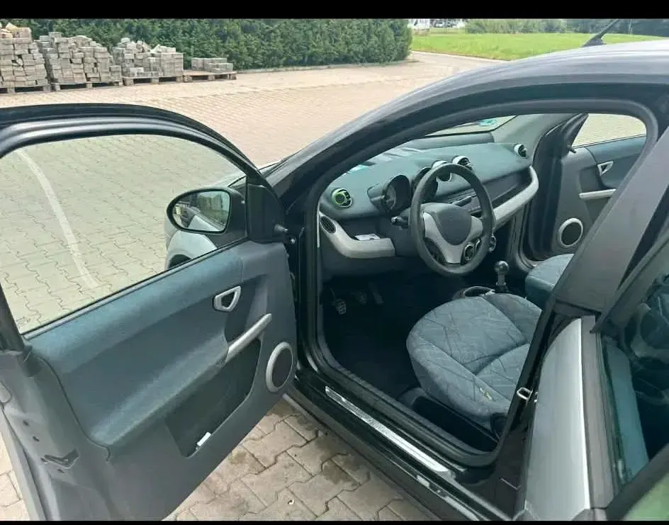 Usata Smart ForFour 95 CV (69 kW) 2006 Argento Utilitaria