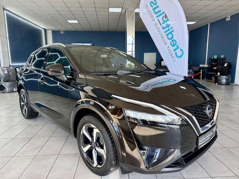 Gebraucht Nissan Qashqai Tekna 140 PS (102 kW) 2024 Schwarz SUV