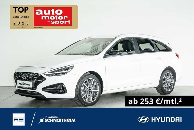 Weiß (serenity white (w6h)) Gebraucht 2024 Hyundai i30 GO! Kombi | 23.990 € (Fairer Preis) - Bild 1/3
