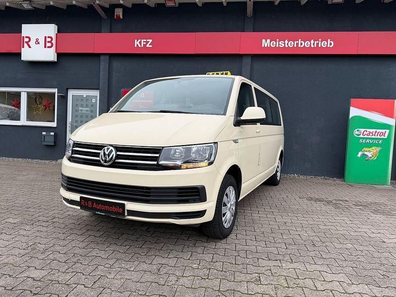 Gelb Gebraucht 2020 VW Caravelle Comfortline Van / Kleinbus | 15.999 € (Guter Preis) - Bild 1/4