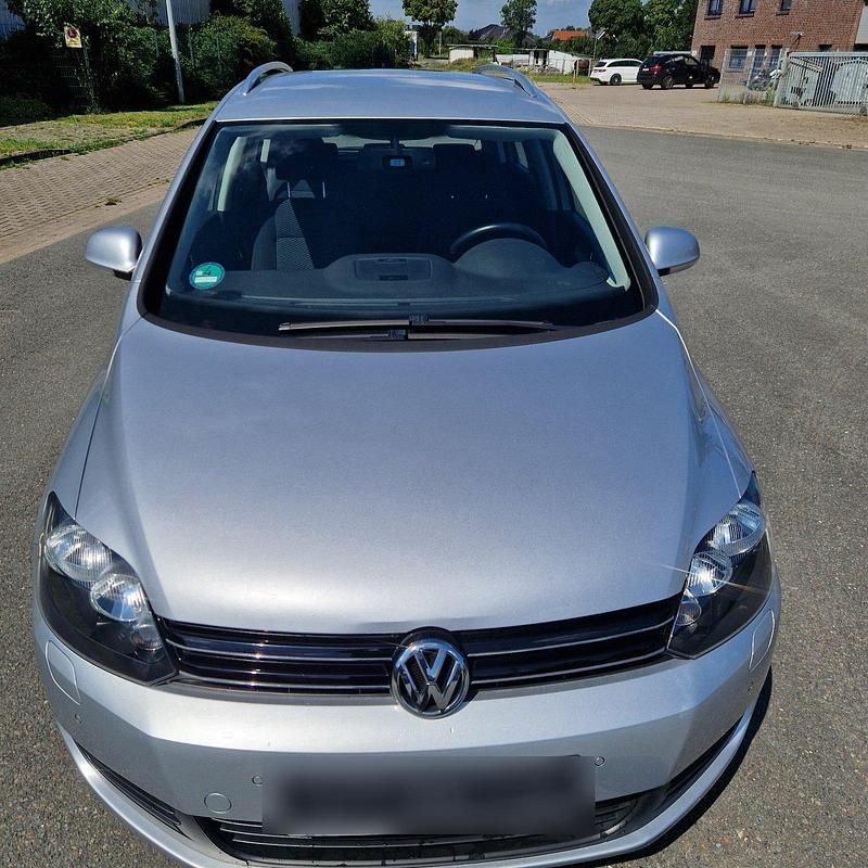 Silber Gebraucht 2014 VW Golf VII Kleinwagen | 7.999 € (Guter Preis) - Bild 1/4