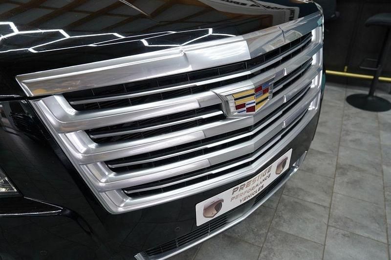 Second-hand Cadillac Escalade 426 CP (313 kW) 2016 Negru SUV