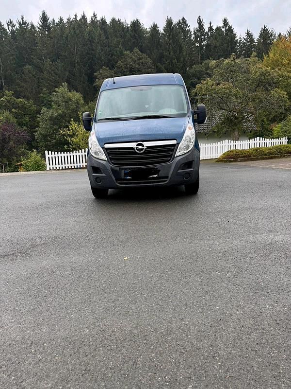 Blau Gebraucht 2011 Opel Movano Van | 4.200 € - Bild 1/4