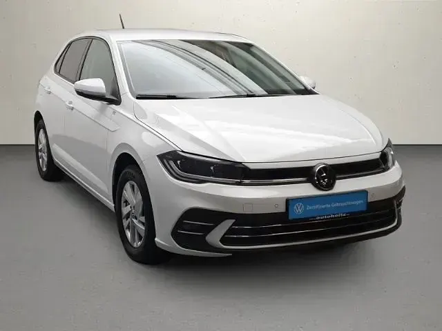 Gebraucht VW Polo Style 95 PS (69 kW) 2022 Pure white Kleinwagen