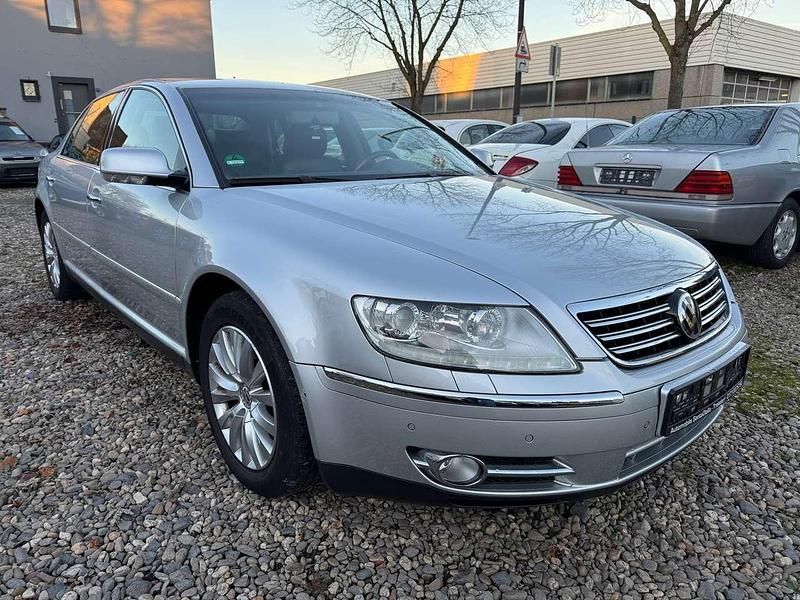 Gebraucht VW Phaeton 239 PS (175 kW) 2009 Reflexsilber metallic Limousine