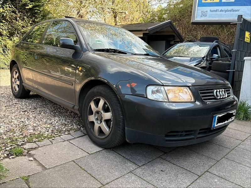 Gebraucht Audi A3 106 PS (77 kW) 1997 Schwarz Kleinwagen