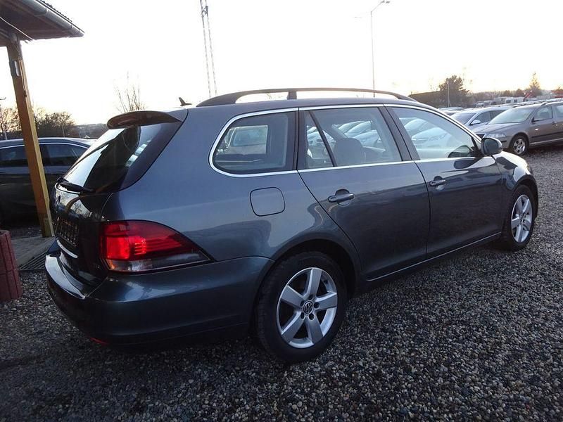 Gebraucht VW Golf VI Comfortline 122 PS (89 kW) 2010 Grau Kleinwagen