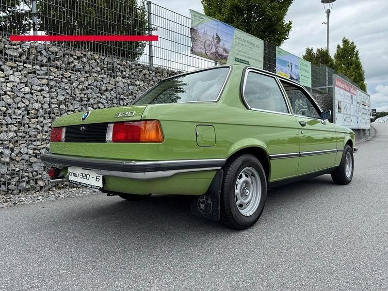 Gebraucht BMW 320 120 PS (88 kW) 1978 Gruen Limousine